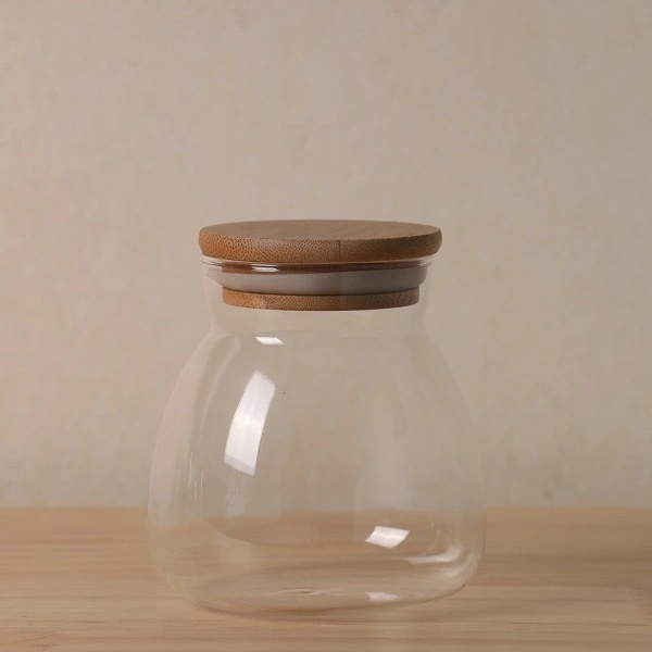 Images Are in-Kind Shoot Transparent Glass Jar with Sealing Ring and Bamboo Lid